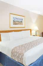 Hotel Baymont I S Davenport photo 2