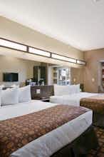 Hotel Microtel Sidney photo 3
