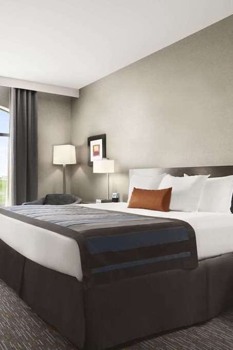 Hotel Wingate by Wyndham Bismarck photo 1