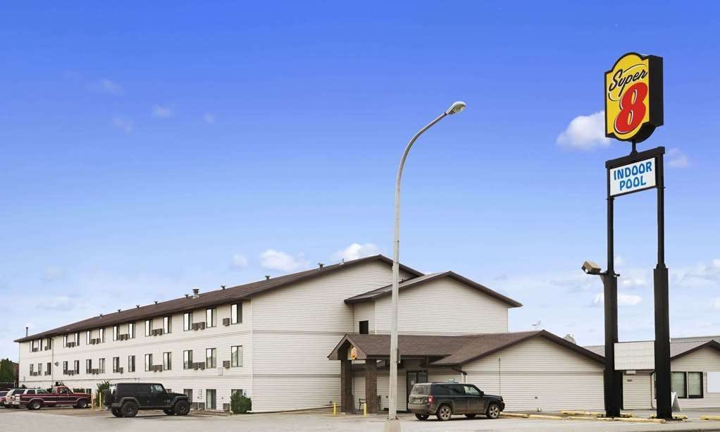 Super 8 Williston ND