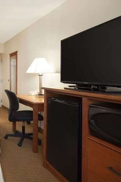 Hotel Super 8 Williston ND photo 3