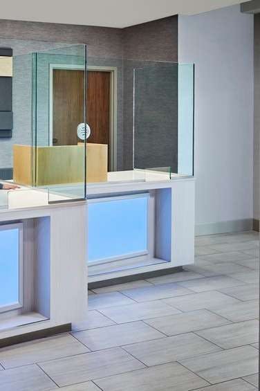 Hotel Holiday Inn Express & Suites Windsor East – Lakeshore photo 5