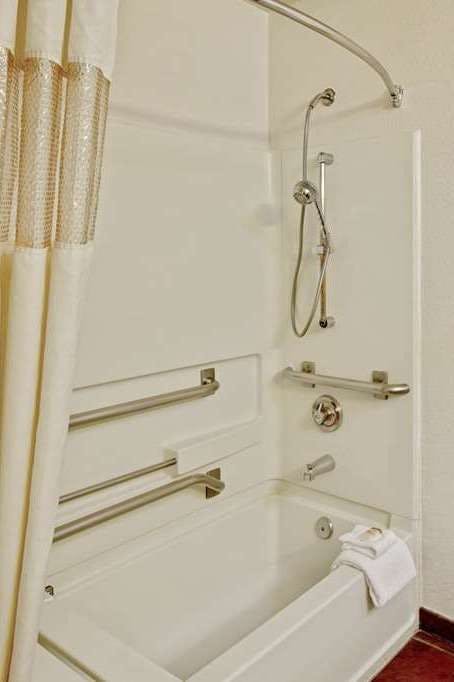 Hotel La Quinta Inn & Suites by Wyndham Las Vegas Red Rock photo 3