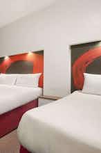 Hotel Ramada London Stansted Airport photo 2