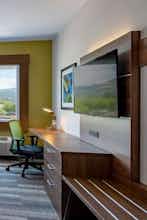 Hotel Holiday Inn Express & Suites Kelowna East photo 3