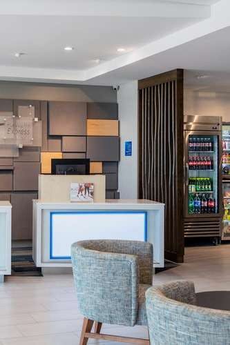 Hotel Holiday Inn Express & Suites Kelowna East photo 5