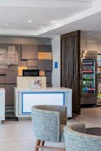 Hotel Holiday Inn Express & Suites Kelowna East photo 5