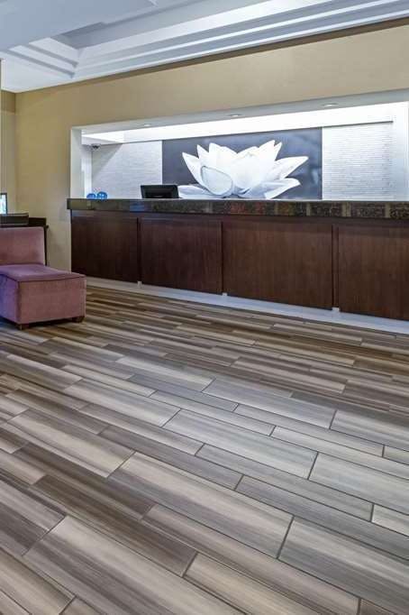 Hotel La Quinta Inn & Suites by Wyndham Anaheim photo 5