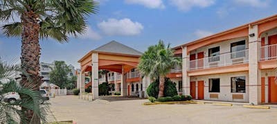 Super 8 Galveston TX