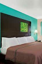 Hotel Super 8 Galveston TX photo 1