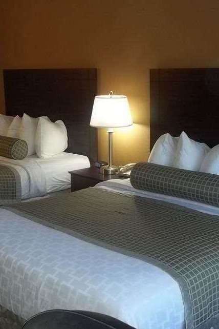 Hotel Baymont Delaware photo 2