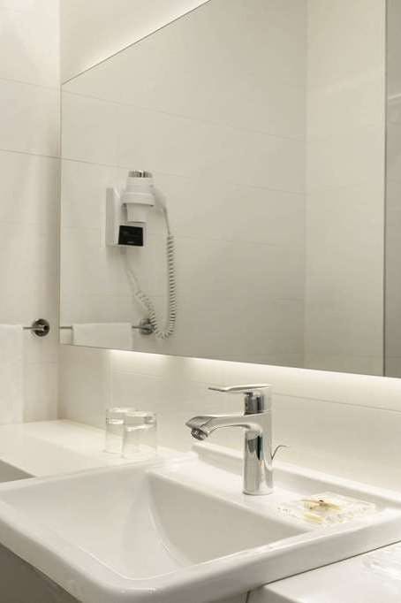 Hotel Ramada Hotel & Suites by Wyndham Izmir Kemalpasa photo 5