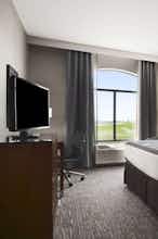Hotel Wingate by Wyndham Bismarck photo 3