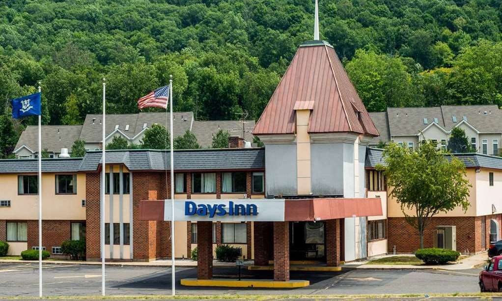 Days Inn by Wyndham Berlin Meriden