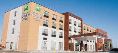 Holiday Inn Express & Suites Edmonton N St. Albert