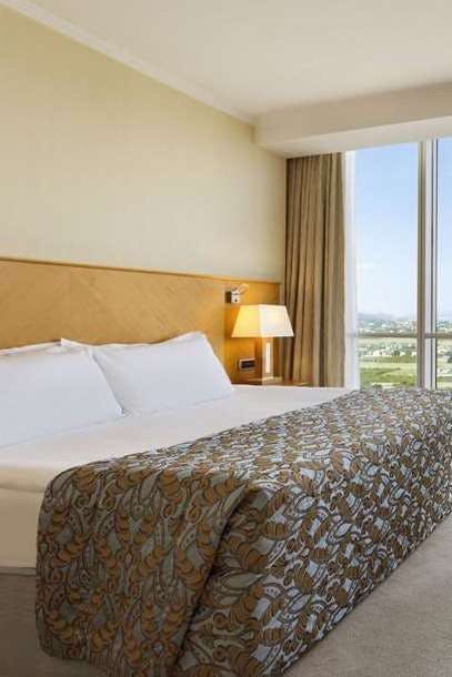 Hotel Wyndham Grand Izmir Ozdilek Thermal and Spa photo 1