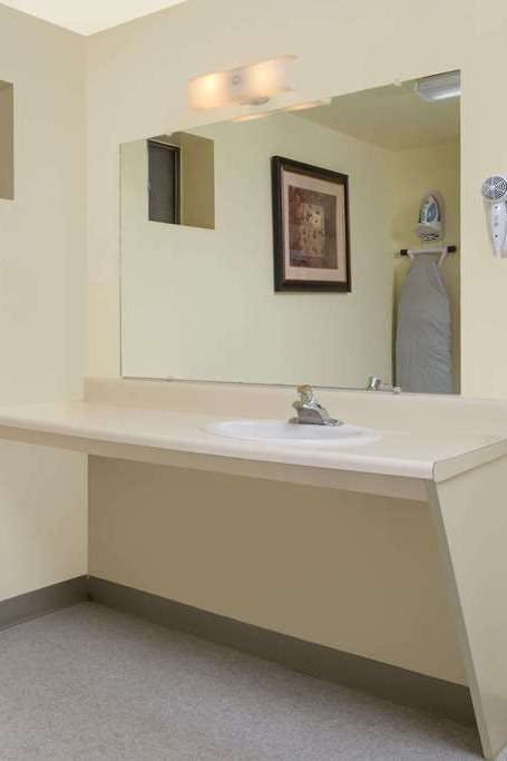 Hotel Travelodge by Wyndham Klamath Falls photo 3