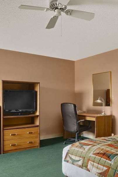 Hotel Baymont I S Sullivan photo 3