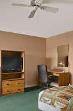 Hotel Baymont I S Sullivan photo 3
