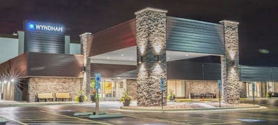 Wyndham Chicago O Hare