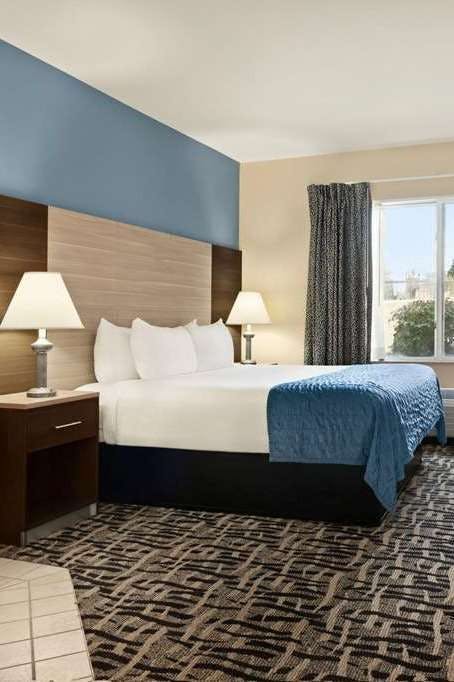 Hotel Baymont Ft. Leonard photo 1