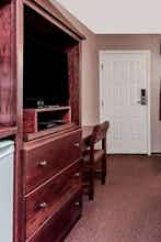 Hotel Super 8 Lake Country/Winfield photo 5