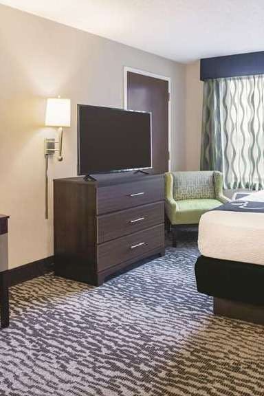 Hotel La Quinta Inn & Suites by Wyndham Clearwater South photo 4