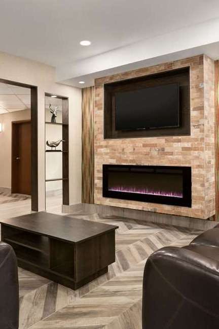 Hotel Super 8 by Wyndham Ajax/Toronto On photo 4