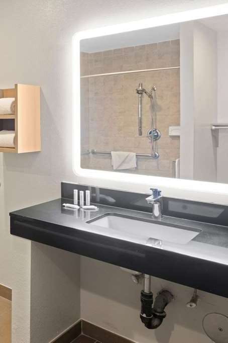 Hotel Days Inn by Wyndham San Diego-East/El Cajon photo 5