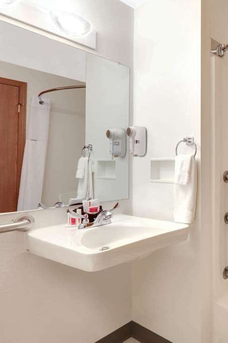 Hotel Super 8 Cody photo 4