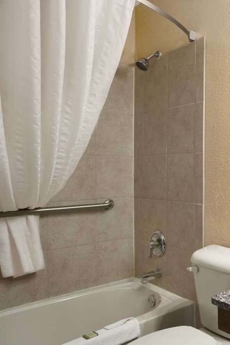 Hotel Super 8 by Wyndham New Castle photo 3