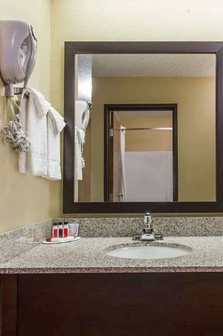 Hotel Super 8 Sun Prairie/Madison E photo 4