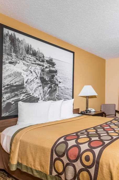 Hotel Super 8 Sun Prairie/Madison E photo 1