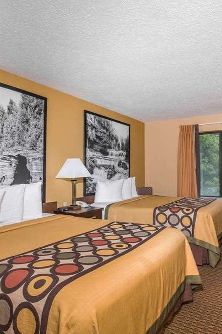 Hotel Super 8 Sun Prairie/Madison E photo 2