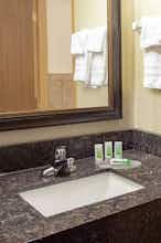 Hotel AmericInn Ham Lake photo 5