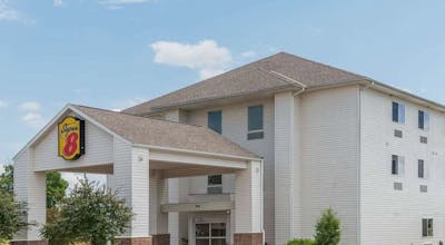 Super 8 by Wyndham Rolla