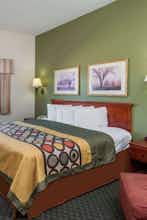 Hotel Super 8 by Wyndham Rolla photo 1