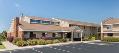 AmericInn West Bend