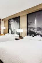 Hotel Super 8 by Wyndham Winnipeg West photo 2