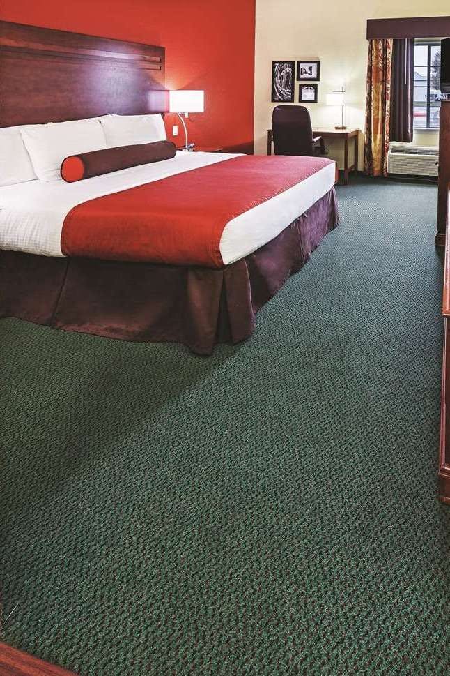 Hotel La Quinta Inn & Suites by Wyndham Weatherford photo 4