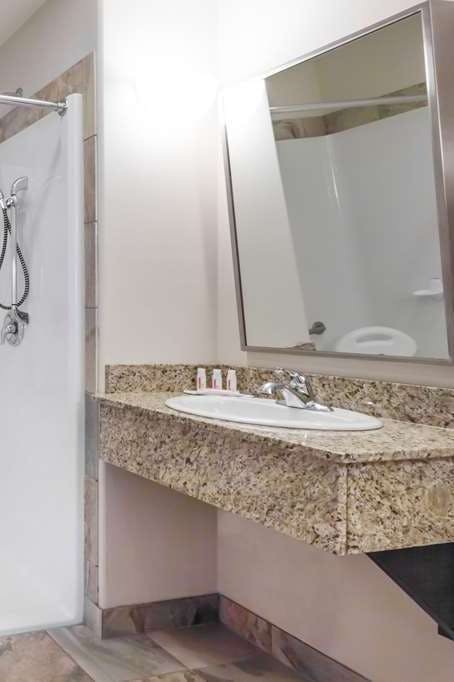 Hotel Ramada Creston photo 4