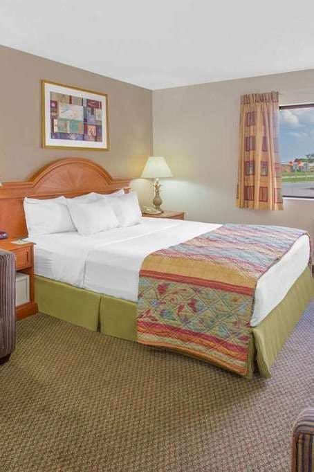 Hotel Days Inn Portage/Cascade Mt photo 1