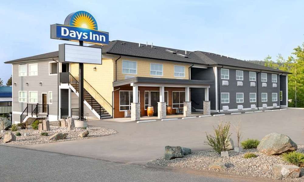 Days Inn 100 Mile House