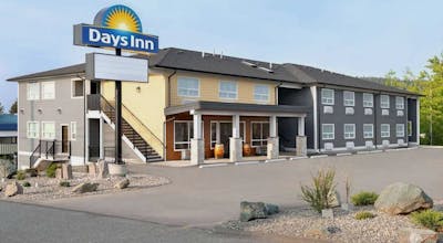 Days Inn 100 Mile House