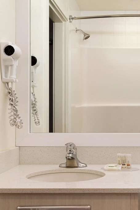 Hotel Days Inn 100 Mile House photo 4