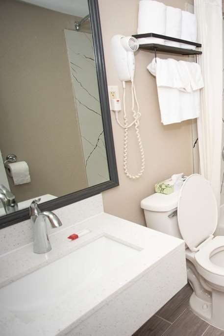 Hotel Super 8 by Wyndham Black Mountain photo 4