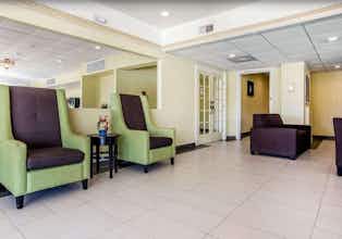 Hotel Baymont by Wyndham Walterboro photo 3