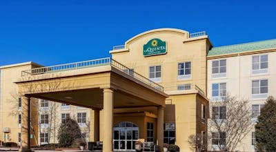 La Quinta Inn & Suites by Wyndham Milwaukee SW New Berlin