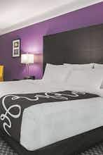 Hotel La Quinta Inn Ste Det Utica photo 1