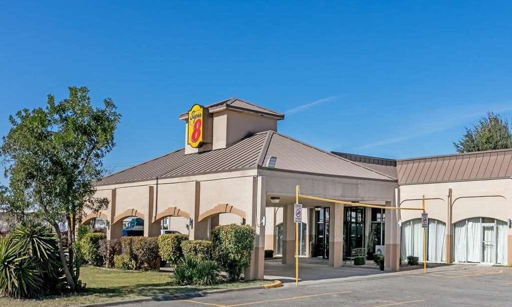 Super 8 by Wyndham Ft Stockton